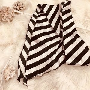 🌺🌺🌺3/$9-Striped Parisian Neck Scarf